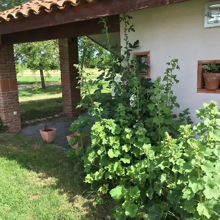 Дом отдыха Location 4 Personnes - La Petite Maison