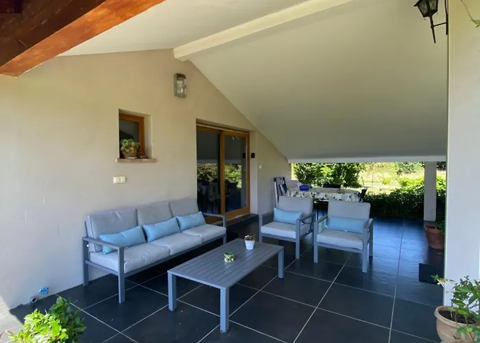 Location 4 Personnes - La Petite Maison *